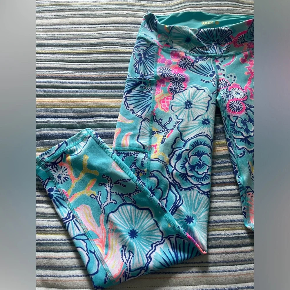 Lilly Pulitzer Luxletic Leggings - Picture 3 of 12